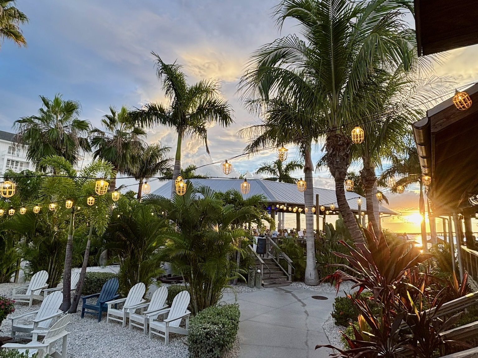 3 Reasons You Should Spend Sports Season at Salt Shack on the Bay